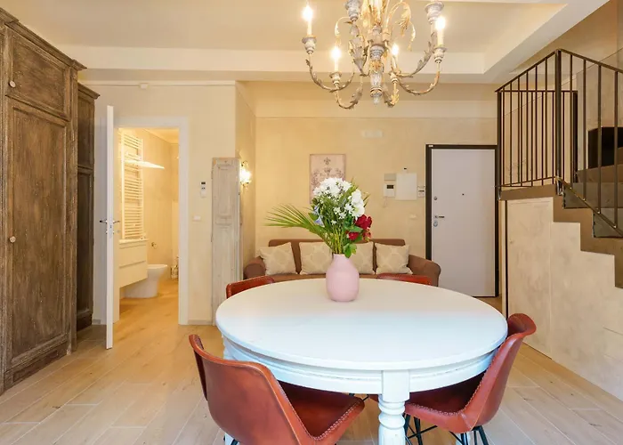 Canaletto By Lesdomus *