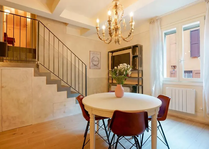 Canaletto By Lesdomus