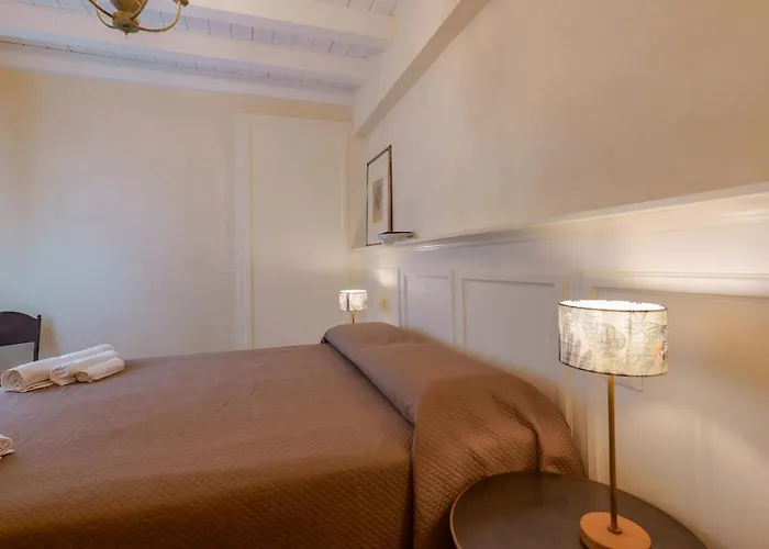 Canaletto By Lesdomus * بولونيا