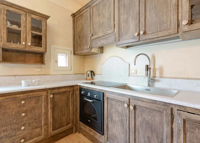 Canaletto By Lesdomus *