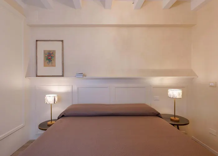 Canaletto By Lesdomus بولونيا